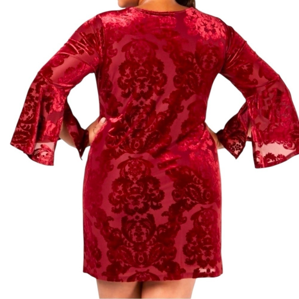 NWT Signature by Robbie Bee Womens XL Sheath Dress Red Velvet Split Bell Sleeve - Picture 2 of 16